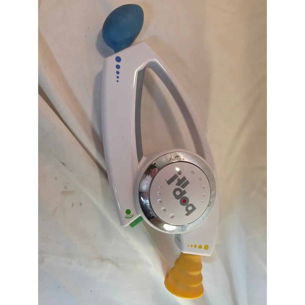 Hasbro Bop It Handheld Electronic Game White Blue Yellow Classic Reaction Toy